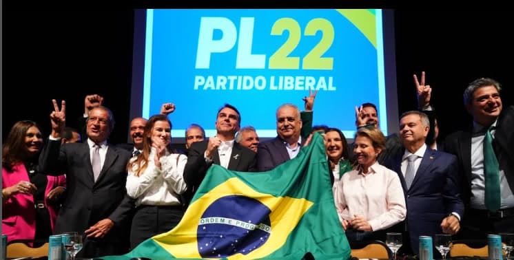 Flávio Bolsonaro — Anúncio da candidatura